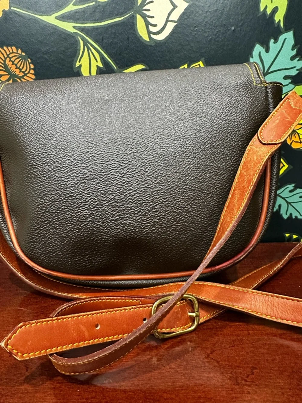 Vintage Hunting World Leather Crossbody Safari Bag Elephant Logo Italy